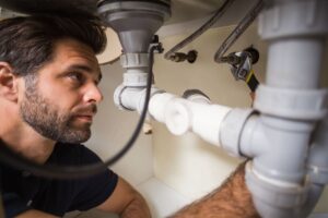 Consejos para el mantenimiento de tuberías: cómo prevenir averías y atascos